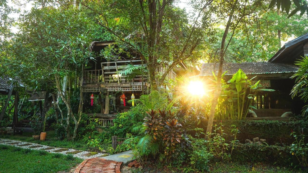 Tongluang Inthanon Homestay โต้งหลวงอินทนนท์โฮมสเตย์ Chom Thong Exterior photo